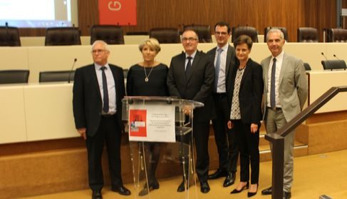 Signature convention