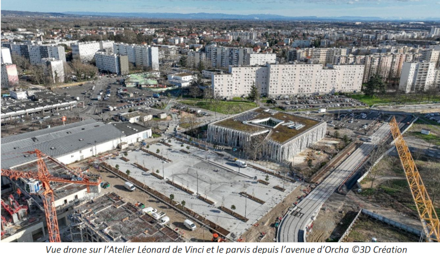 Vaulx-Mas-Taureau-Parvis-Leonard-de-Vinci