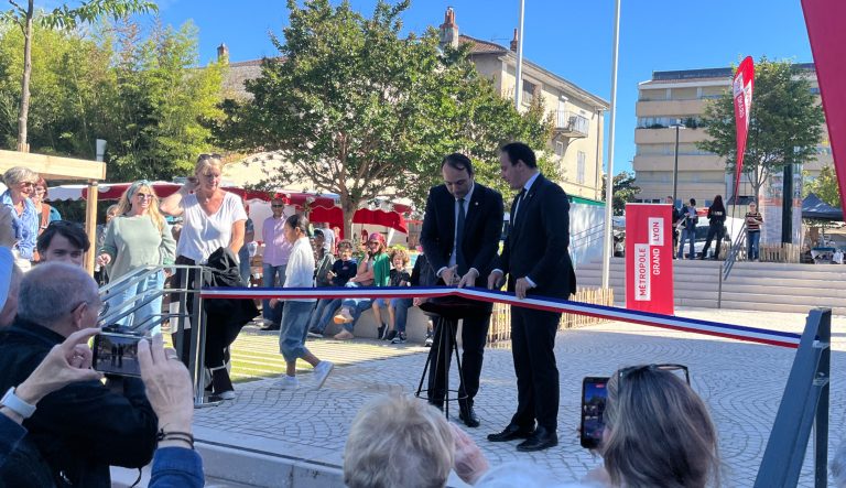 inauguration-1e-phase-place-liberte-bron